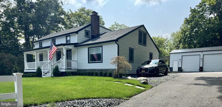 72 Main Street  Holmdel NJ 07733 photo