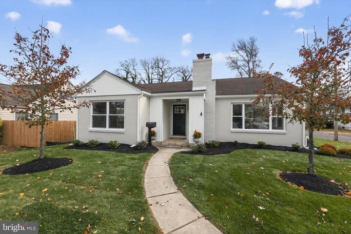 Property Photo:  135 Mount Vernon Avenue  NJ 08021 