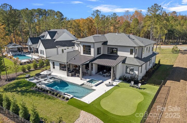 21119 Vandrake Circle  Davidson NC 28036 photo