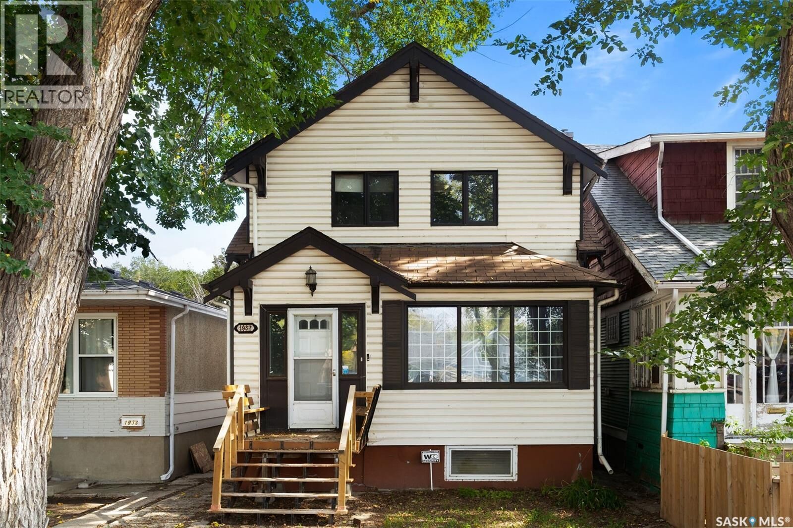 Property Photo:  1937 Toronto Street  SK S4P 1M9 