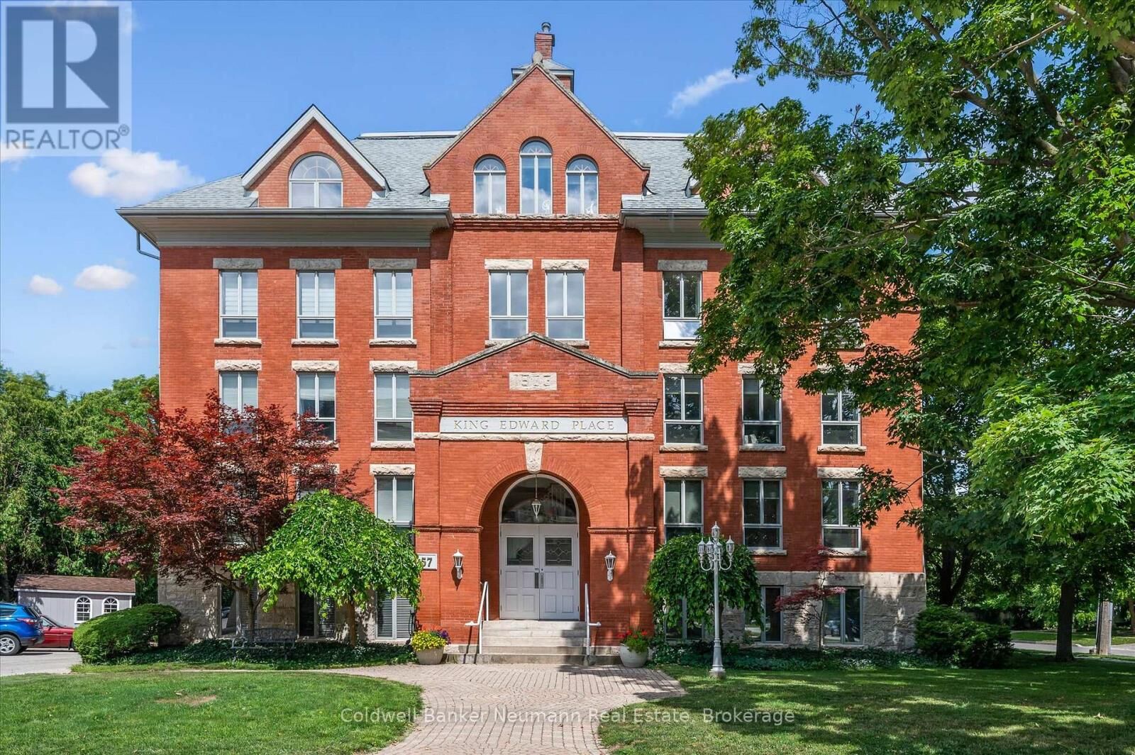 Property Photo: 57 Suffolk Street West 305 ON N1H 2J1