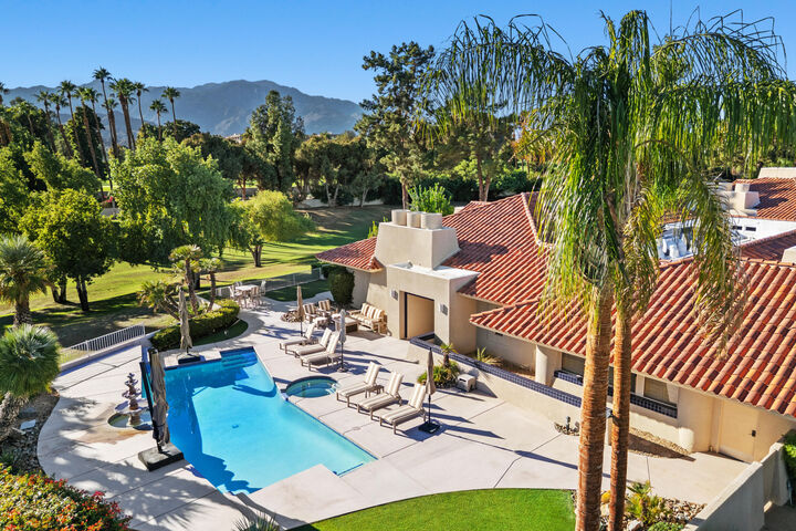 Property Photo: 265 Kavenish Drive CA 92270