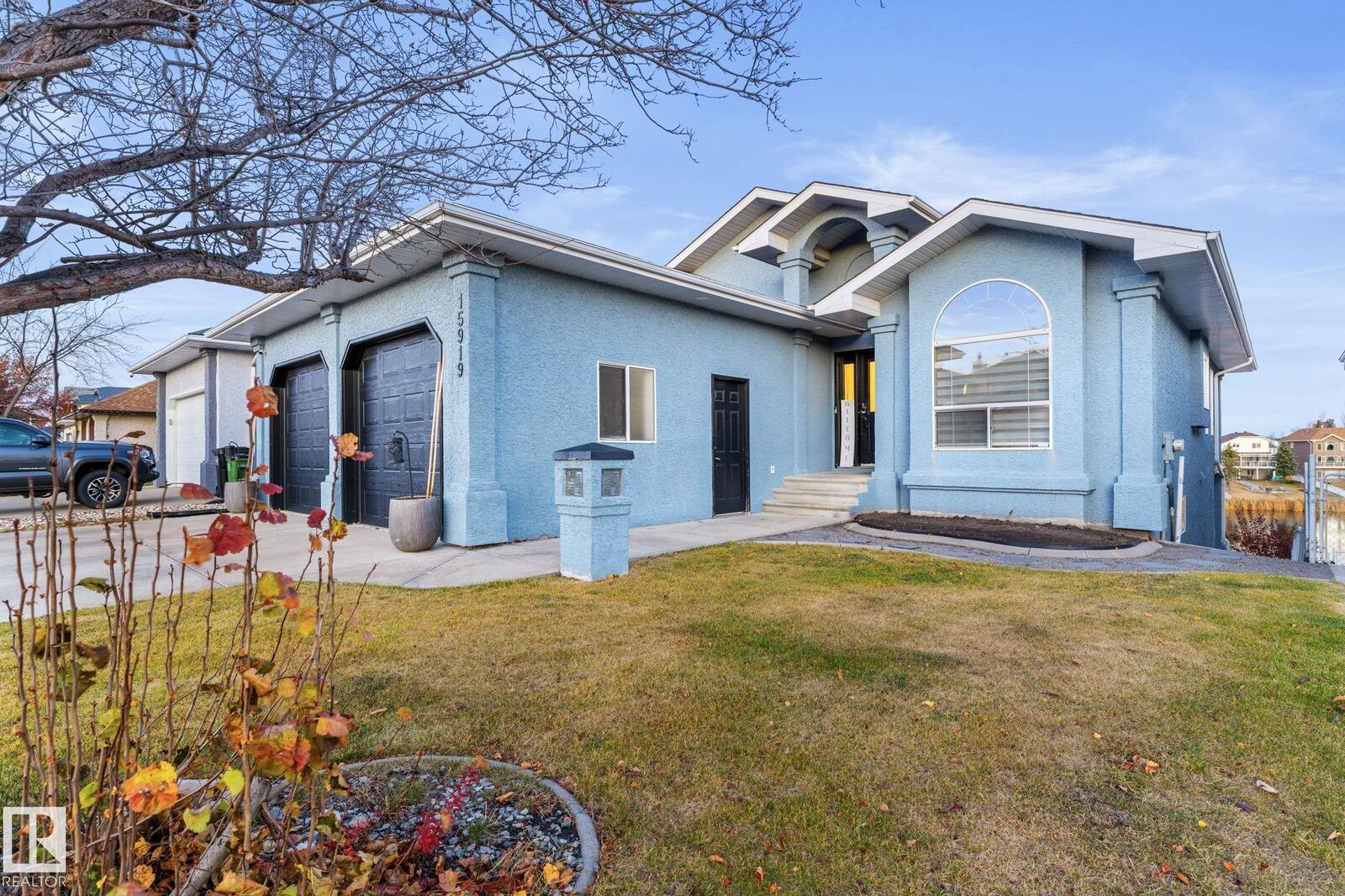 Property Photo:  15919 58 Street NW  AB T5Y 2R5 