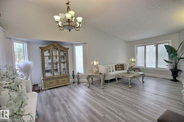Property Photo: 10735 Beaumaris Road NW AB T5X 5P1