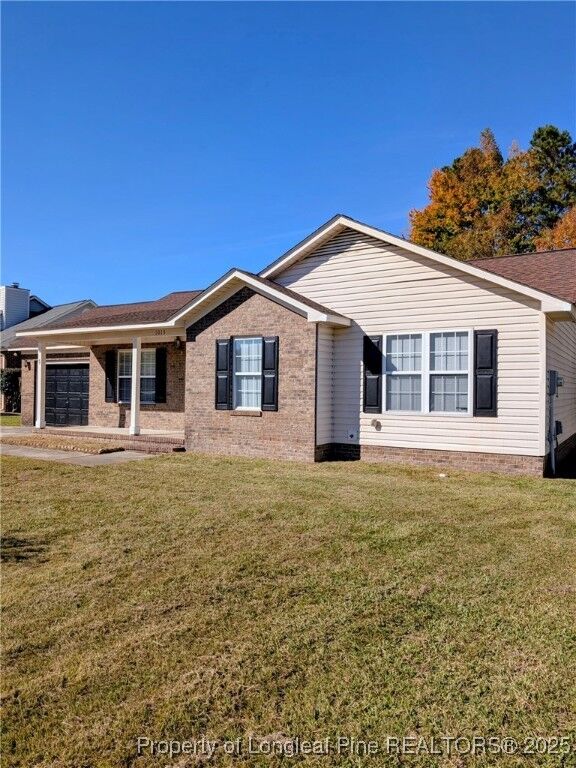 Property Photo:  1013 Whiskerlake Drive  NC 28312 