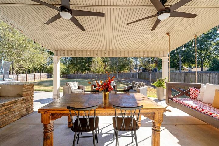 Property Photo: 224 Fairway Drive GA 30265