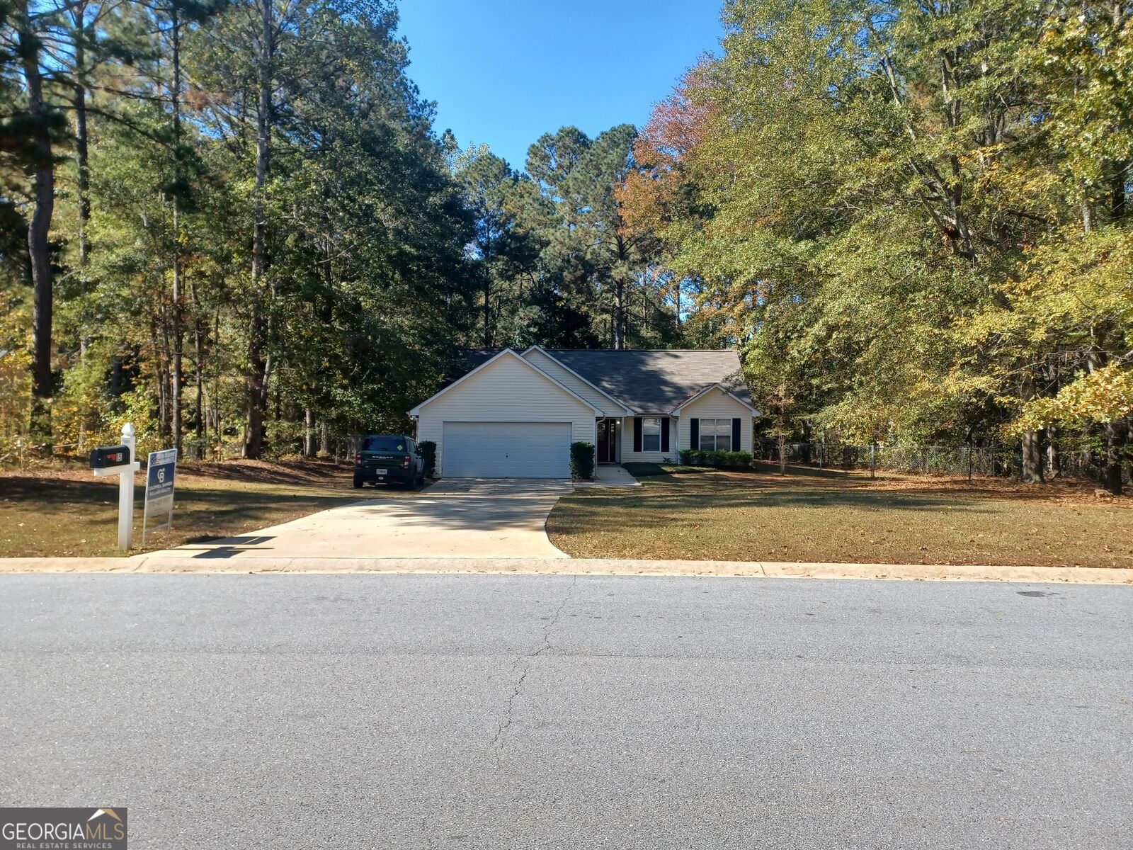 Property Photo: 15 Saddlebrook Way GA 30276