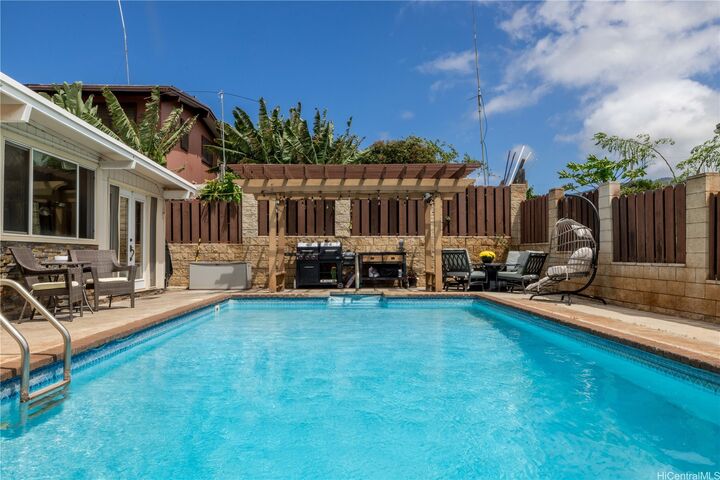 Property Photo: 92-338 Akaula Street HI 96707