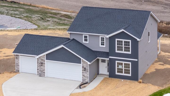 Property Photo:  5598 Broad Fields Cove  IN 46818 