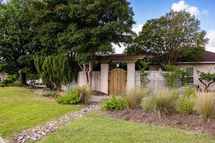 Property Photo:  2729 Indian Wells Dr  TX 78028 