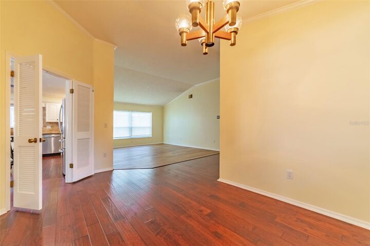 Property Photo:  9430 Pebble Glen Avenue  FL 33647 