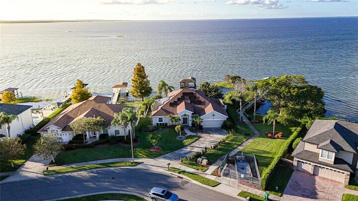 Property Photo: 261 Zachary Wade Street FL 34787