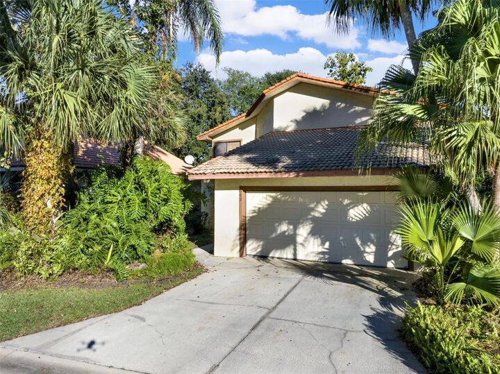 Property Photo:  662 Nighthawk Circle  FL 32708 