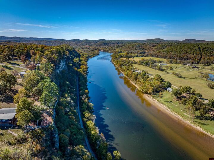 Property Photo:  232 Crown Court  AR 72658 