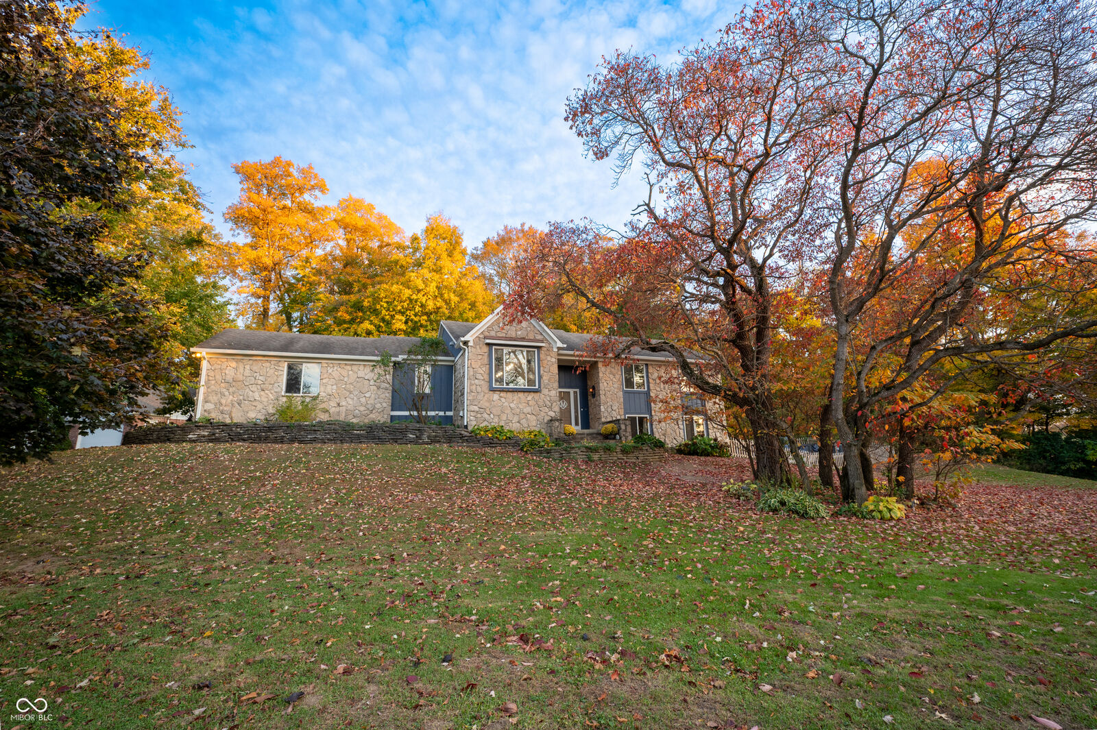 Property Photo: 9803 Willa Bonn Court IN 46062