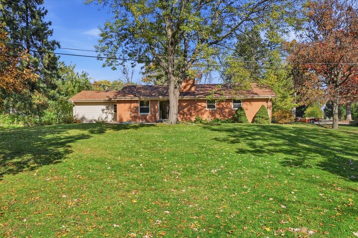 Property Photo: 14235 W Maylore Dr WI 53151