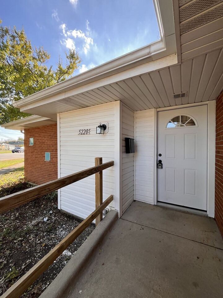 Property Photo:  5220 State Road  IL 60459 