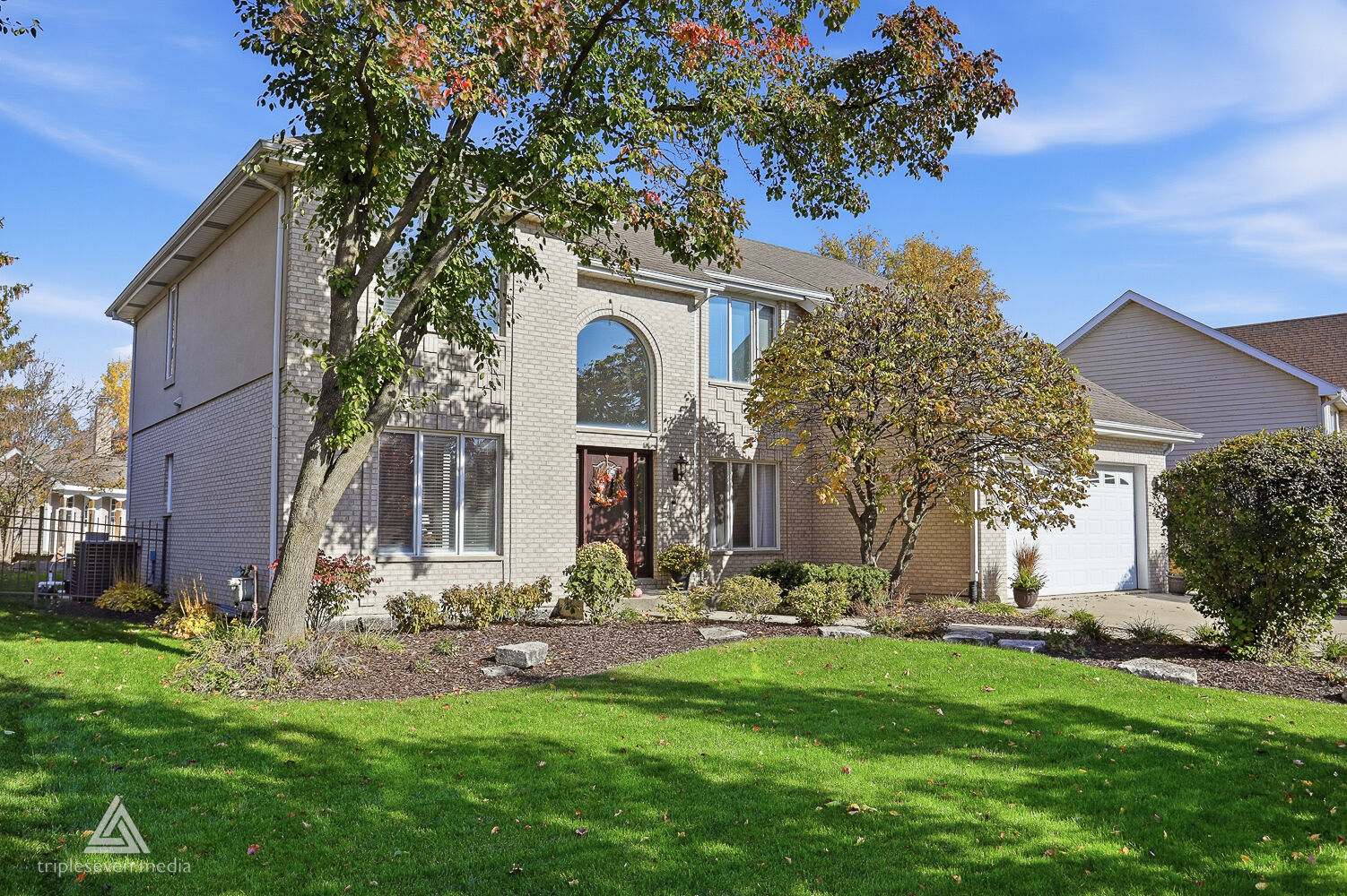 Property Photo: 11008 Laurel Hill Drive IL 60467