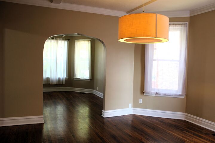 Property Photo: 4213 W Kamerling Avenue 1 IL 60651