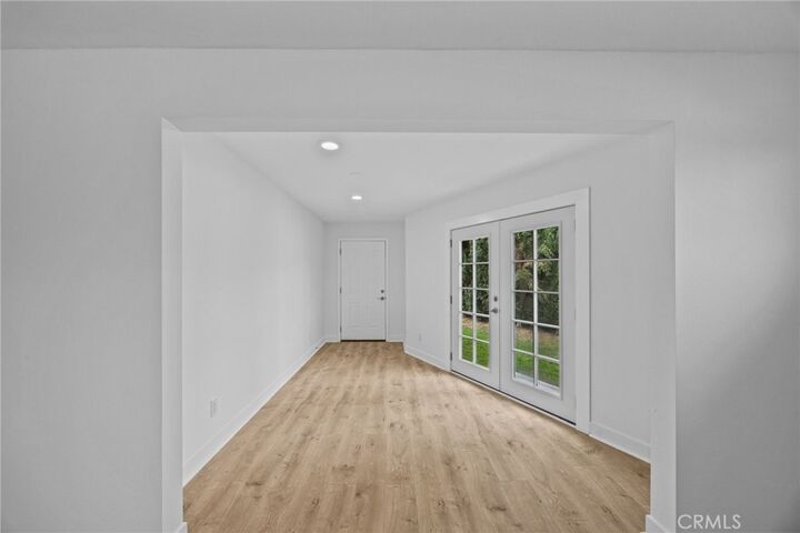 Property Photo: 9175 Sabre Lane CA 92683