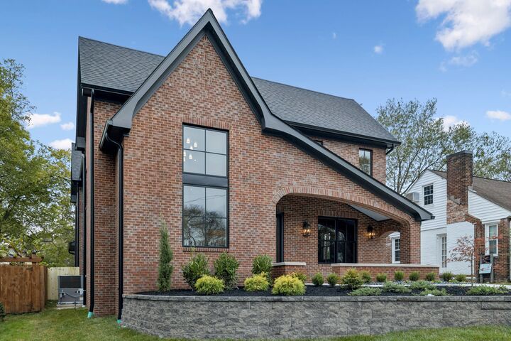 Property Photo:  1130 Winding Way  TN 37216 