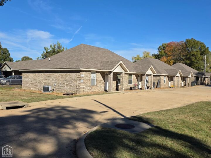 Property Photo: 1012 N Main Street AR 72401