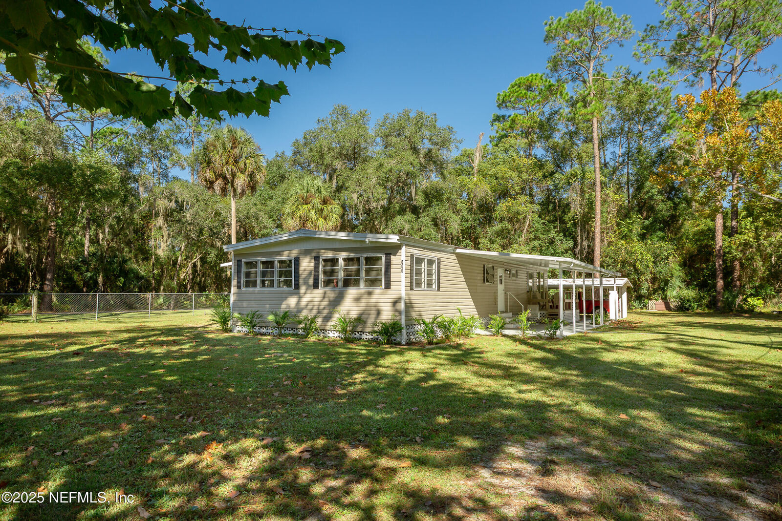 Property Photo:  600 Palmetto Street  FL 32193 