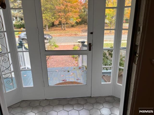 Property Photo:  252 Highwood Avenue 1  NJ 07450 