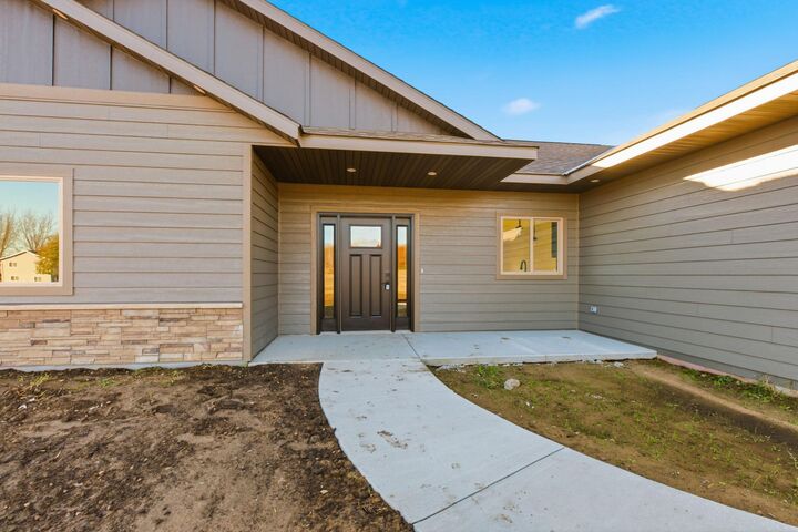 Property Photo: 522 1st Street SE MN 56375