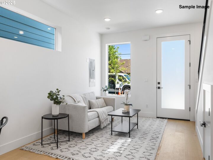 Property Photo: 4350 NE Going St OR 97218