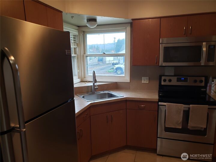 Property Photo:  2763  Maryland Street  WA 98632