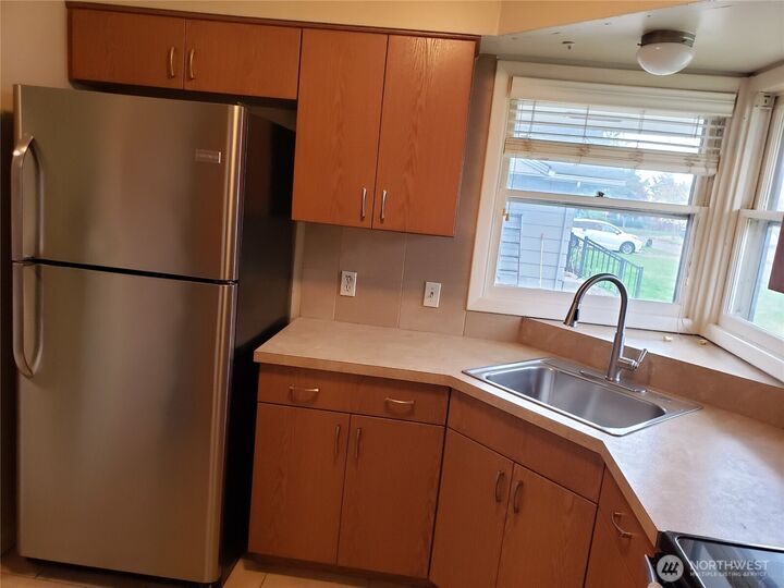 Property Photo: 2763 Maryland Street WA 98632