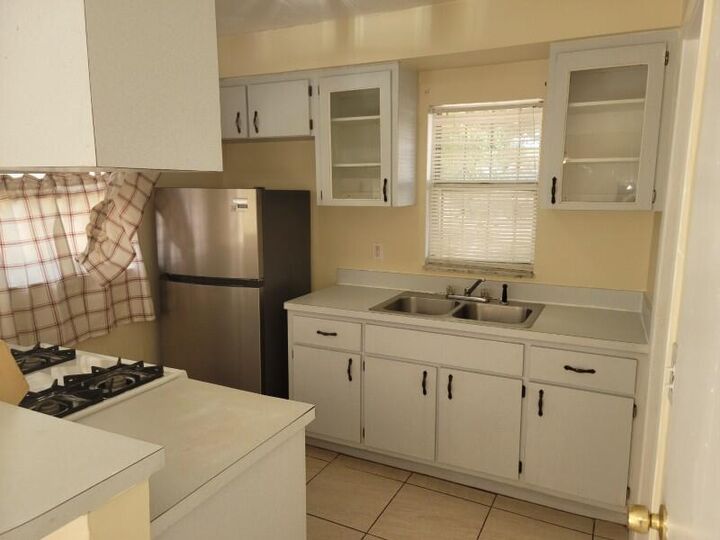 Property Photo: 3105 Langston Drive FL 34946