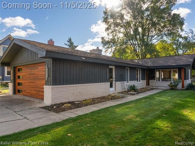 Property Photo: 608 Parkdale Avenue MI 48307