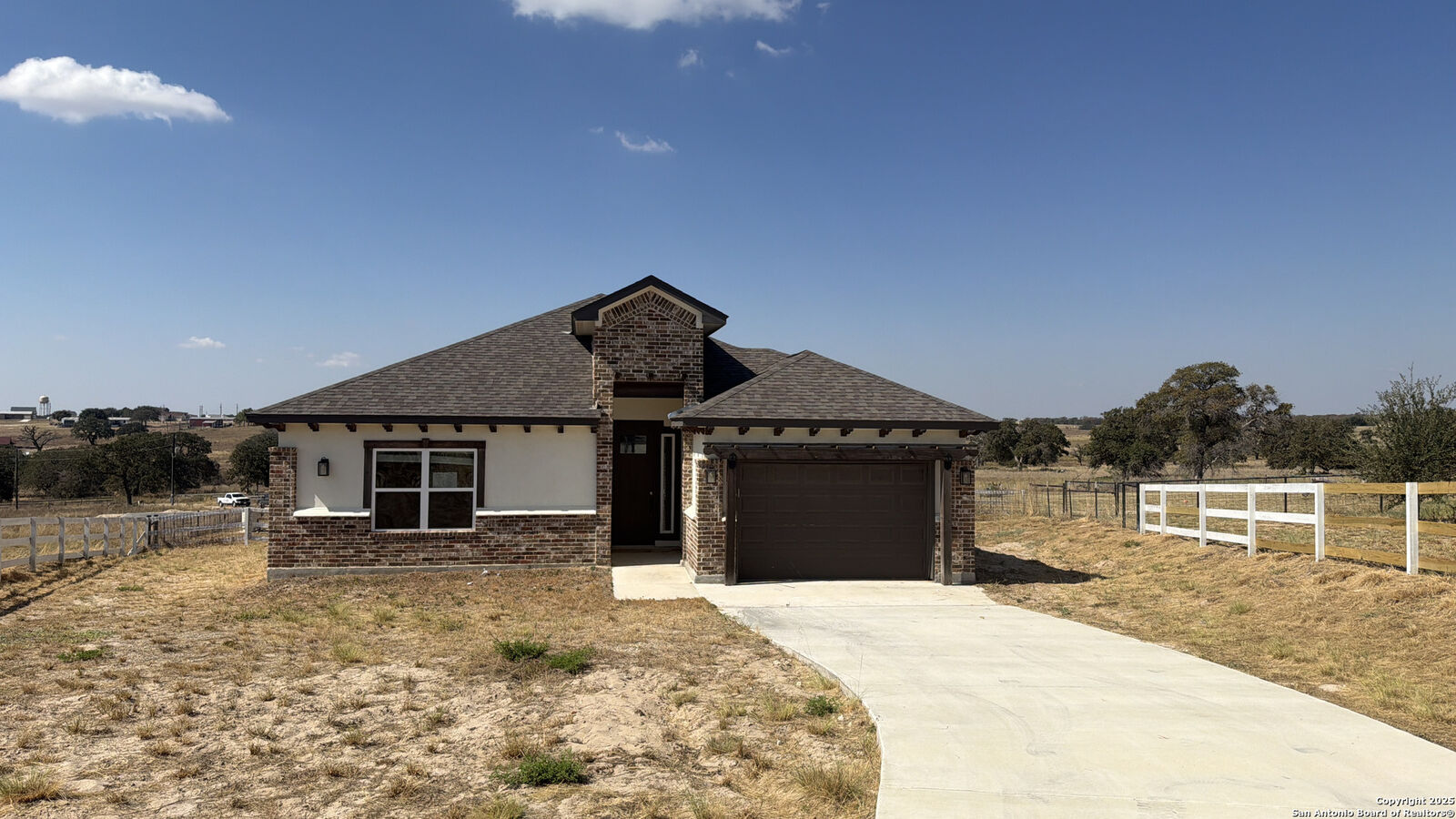Property Photo:  517 Lazy Oak  TX 78121 