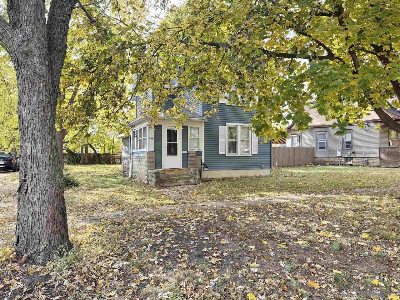 Property Photo:  936 Highland Avenue  WI 53511 
