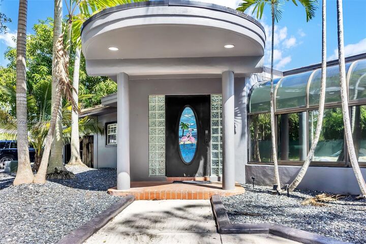 Property Photo: 1030 SW 14th Ter FL 33312