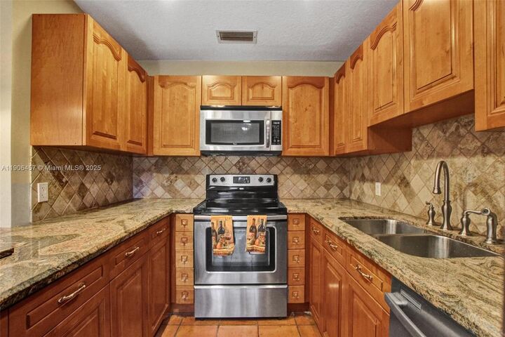 Property Photo:  1590 NW 98th Ter  FL 33024 