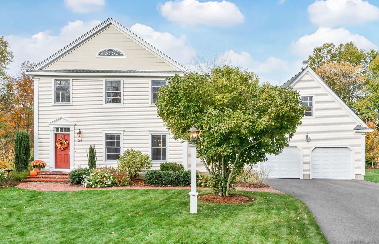 Property Photo:  29 Fox Mead  CT 06078 