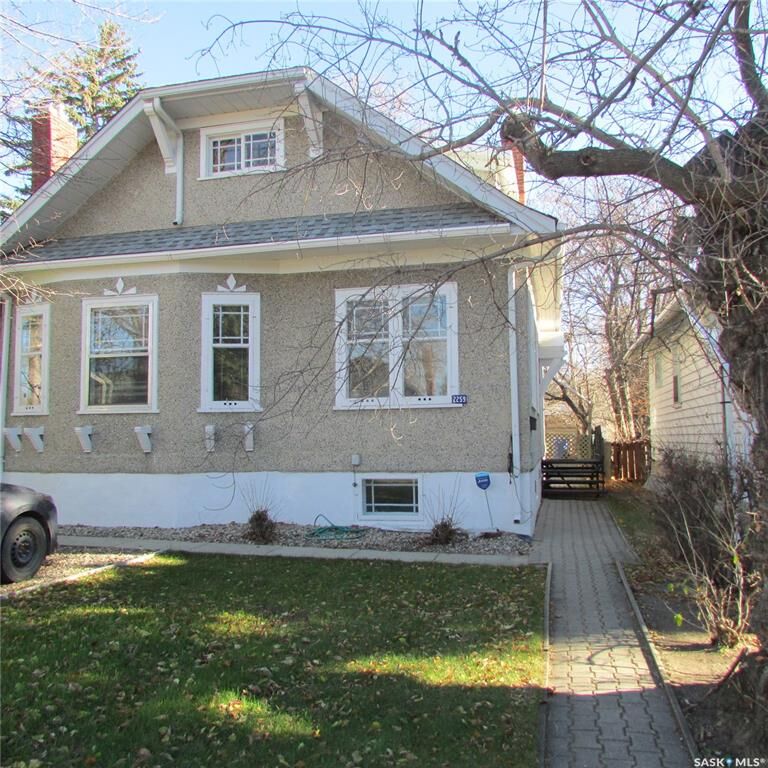 Property Photo: 2259 Princess Street SK S4T 3Z9