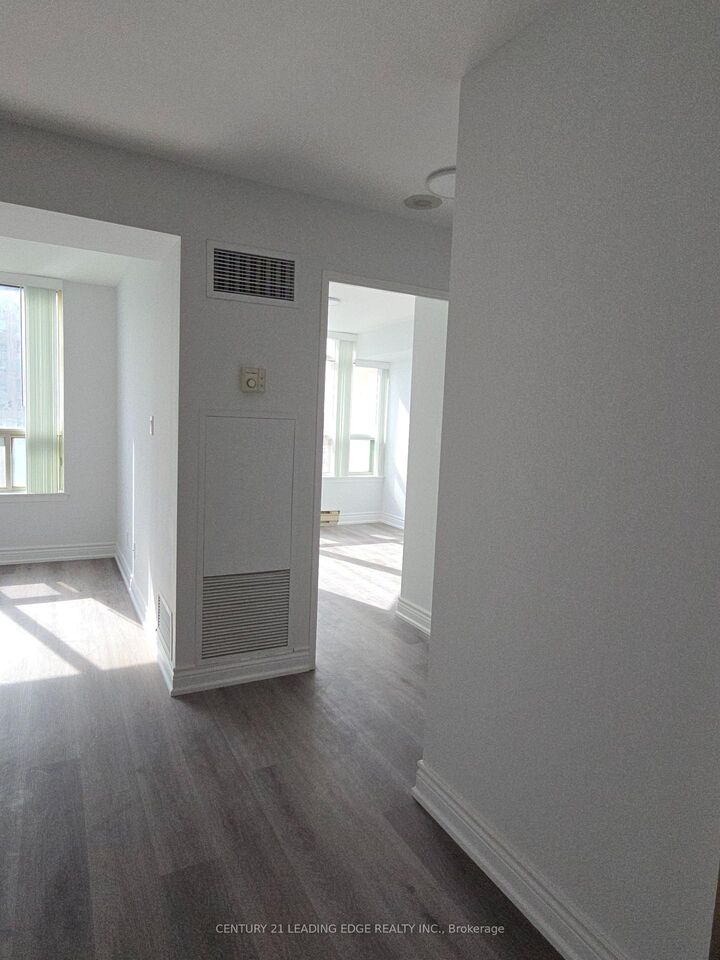 Photo de la propriété:  88 Corporate Drive 1107  ON M1H 3G6 