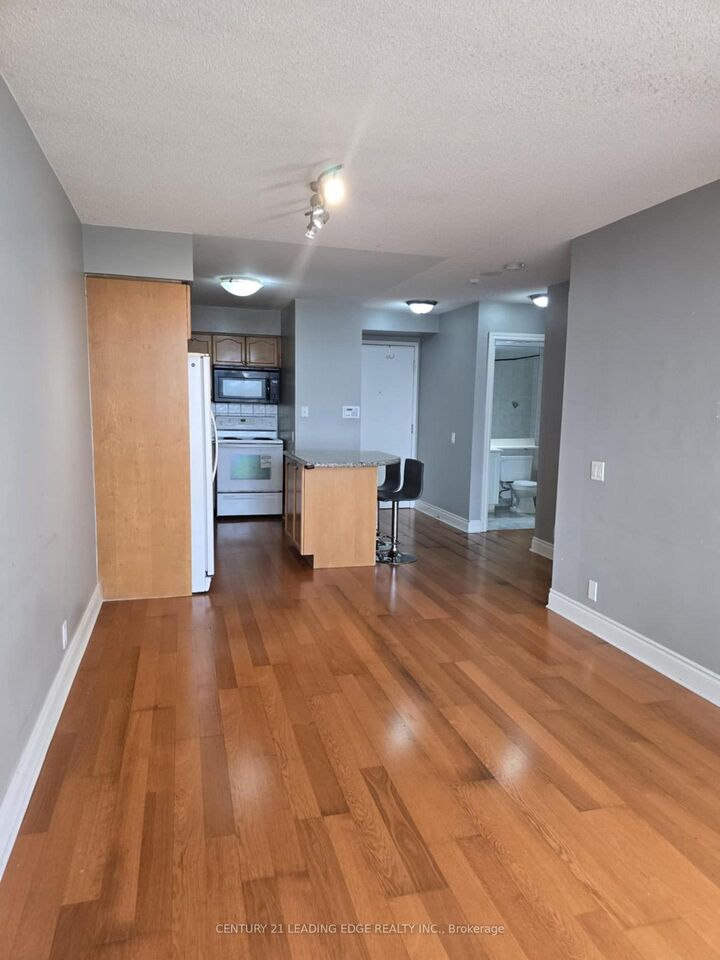 Property Photo: 80 Harrison Garden Boulevard 625 ON M2N 7E3