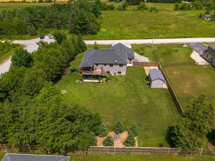 Property Photo:  202 Meredith Way  ON N0H 1G0 