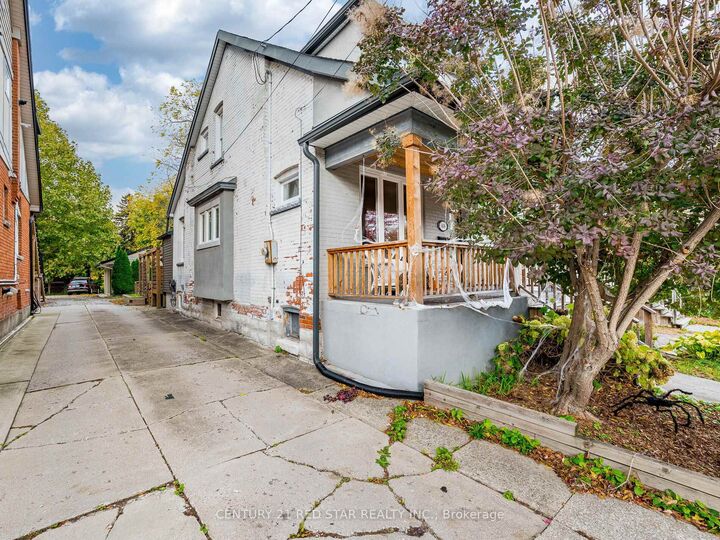 Photo de la propriété: 458 Dundurn Street S ON L8P 4L9