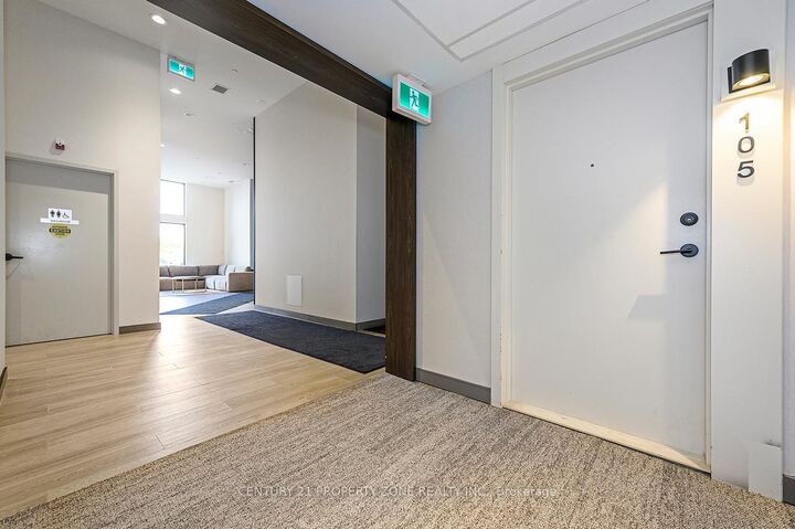 Property Photo: 8010 Derry Road W Th 105 ON L9T 2X5