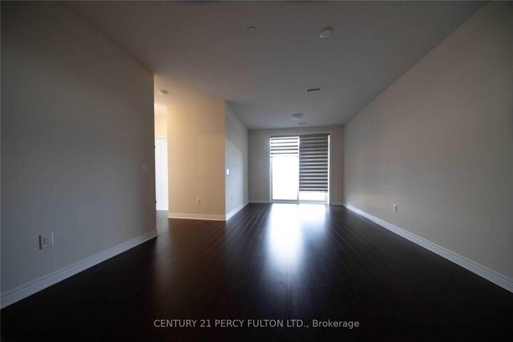 Photo de la propriété:  39 New Delhi Drive 417  ON L3S 0E1 