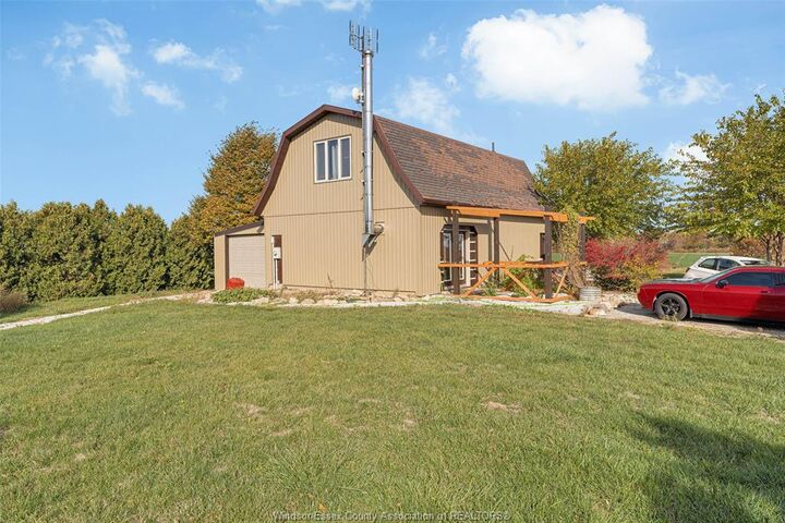 Property Photo:  9912 Tecumseh  ON N0R 1N0 