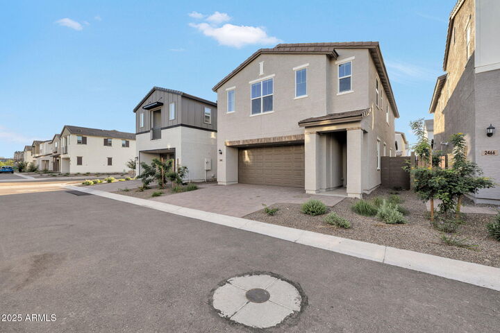 Property Photo:  2468 W Rowel Road  AZ 85085 