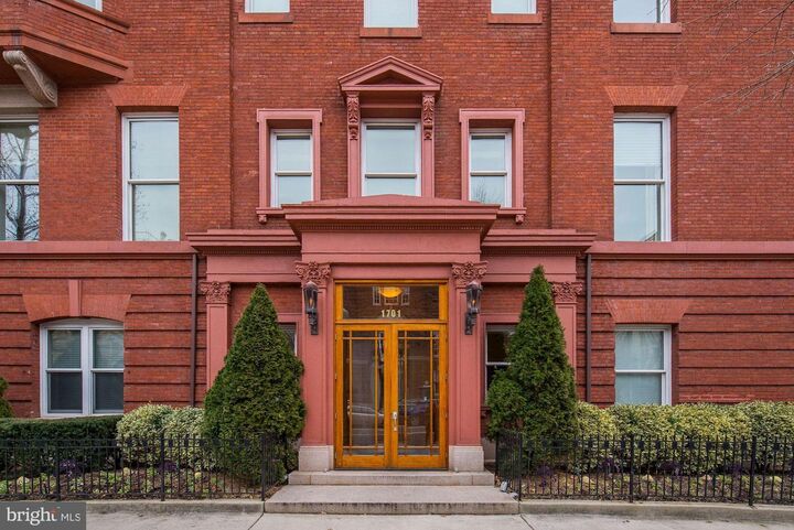 Property Photo: 1701 18th Street NW 401 DC 20009