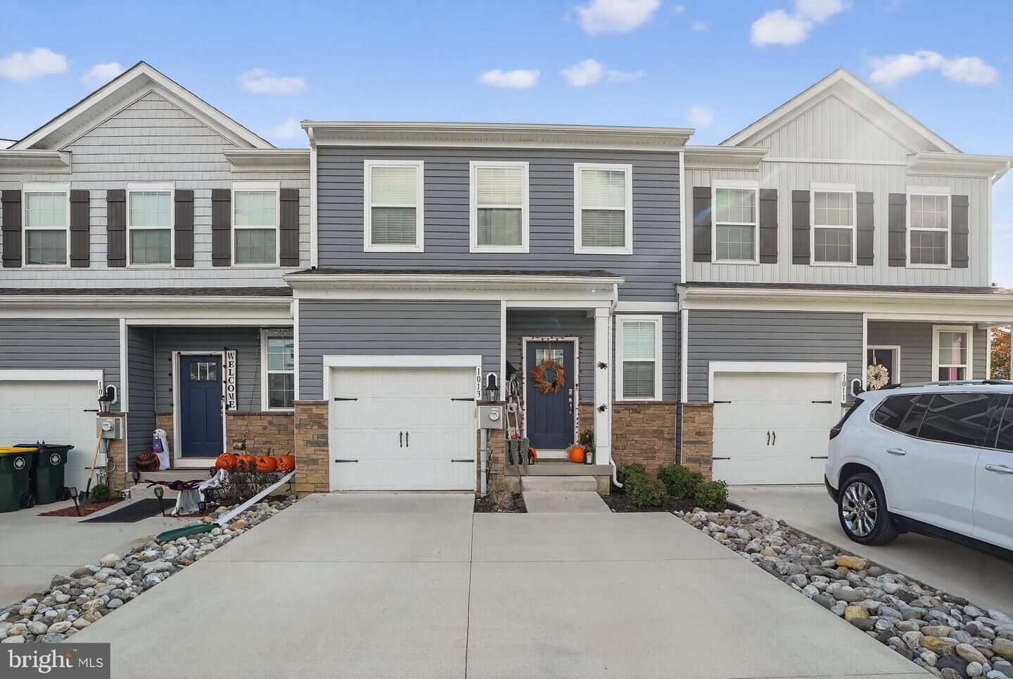 Property Photo: 1013 Turnstone Drive PA 18051